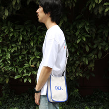 画像をギャラリービューアに読み込む, Canvas Shoulder Bag  [Gray]
