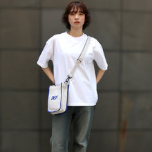 画像をギャラリービューアに読み込む, Canvas Shoulder Bag  [Gray]
