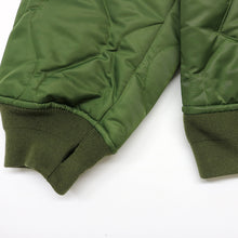 画像をギャラリービューアに読み込む, Quilting MA-1  [Khaki]
